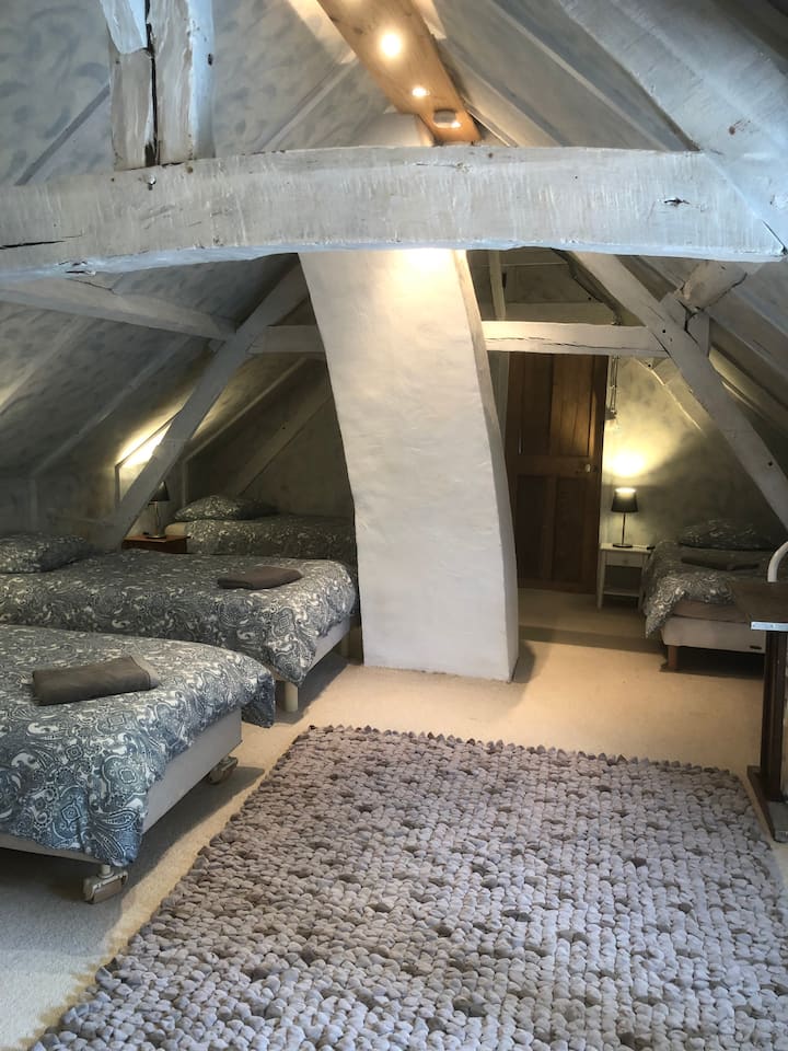 Bweni la vitanda 4 kwenye ghorofa ya pili 