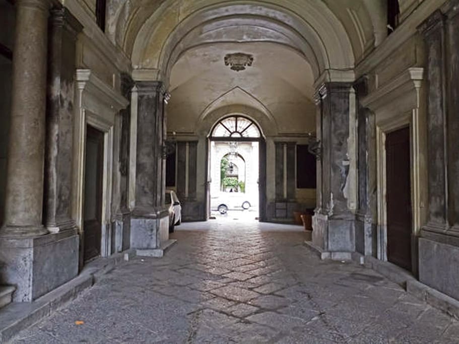 Il Viale Interno verso l'uscita