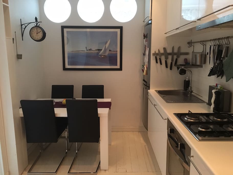 Fully equipped kitchen with place for 4 people