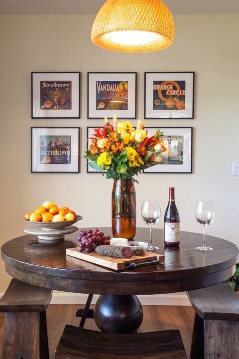 Warm & Calm Hilltop Home Views & Spa in Sebastopol
