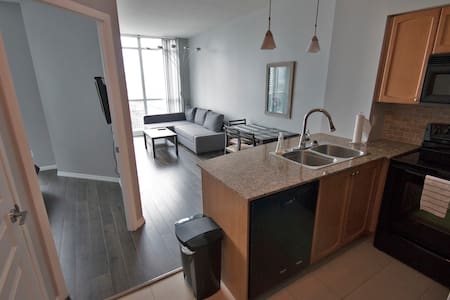 Luxury 2bd+2bth in the Heart of Downtown!