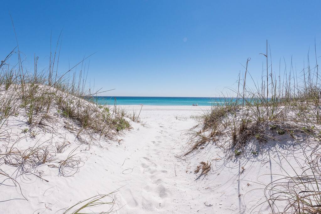 The beach is never crowd at this section of the beach!