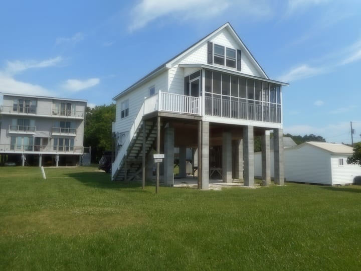 Chincoteague beach house, Sleeps 10, pet friendly Houses for Rent in