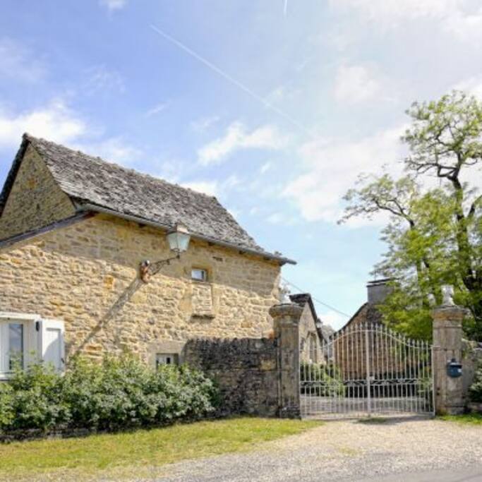 Le gite vu depuis la rue