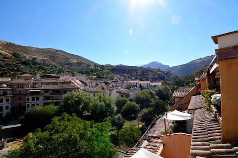 Propiedad de Airbnb exitosa: Panoramic terrace! Ideal for hikers. en Monachil
