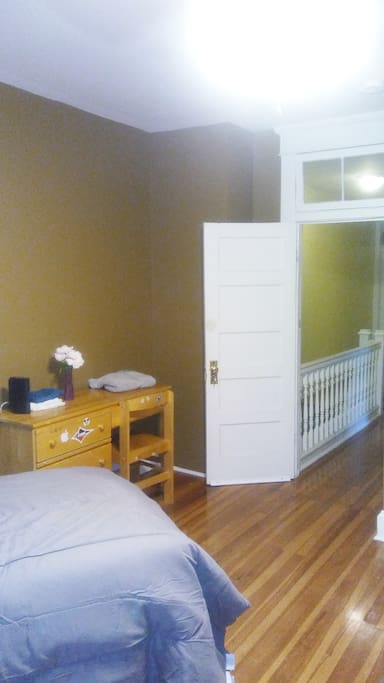 Large Master bedroom in renovated townhouse. Close to downtown.