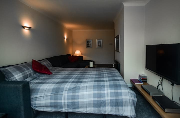 Prestatyn, Denbighshire - St Chads Way - Rhyl