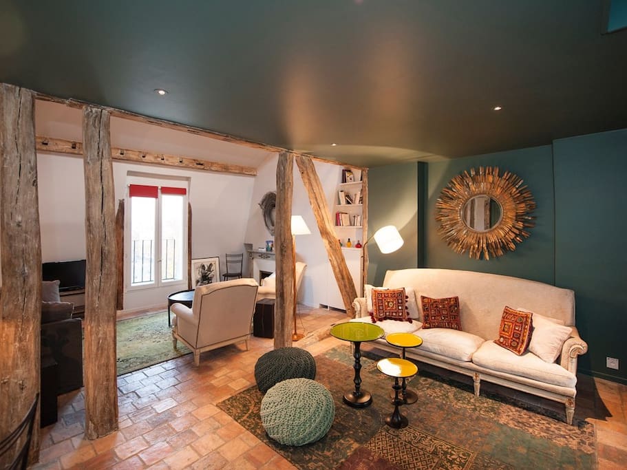 Entrance + Living room