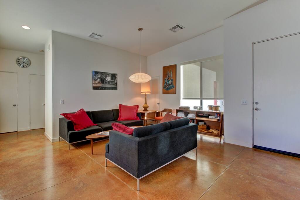 Spacious and open floor plan - perfect for entertaining