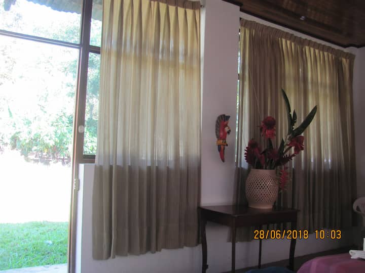 חדרים מוארים ומגניבים