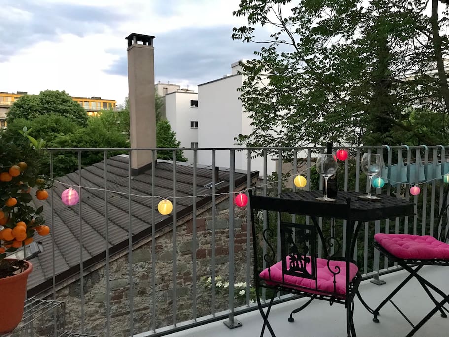 Terrace facing the green and calm backyard.
Terrace sun from early morning until approx 03:00 PM! Sun awning is installed and can be used if needed.