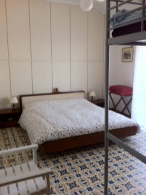 camera matrimoniale con letto in più
