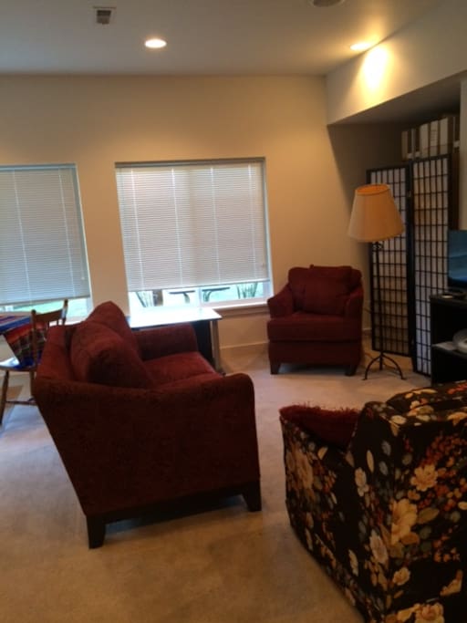 living room with smart TV and cable