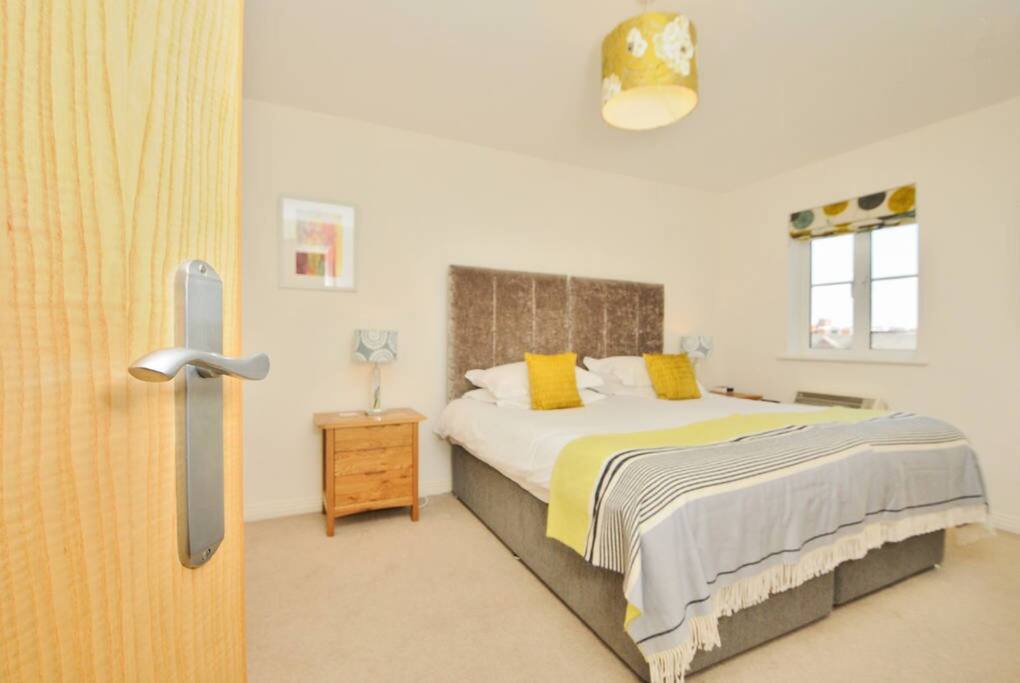 Double bed