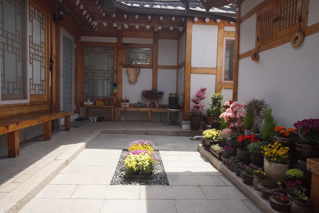 본채 전경