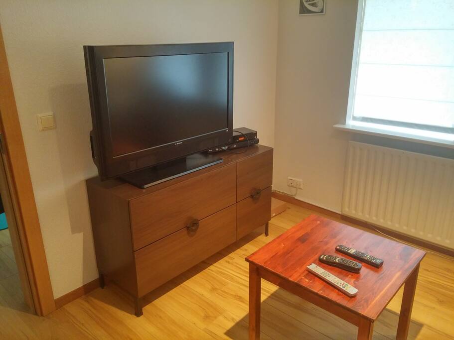 TV and good Wifi internet