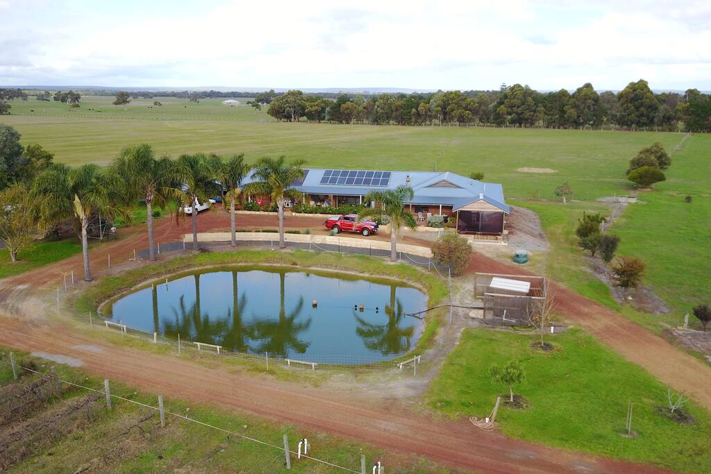 Aerial view of Glendon Range Farmstay