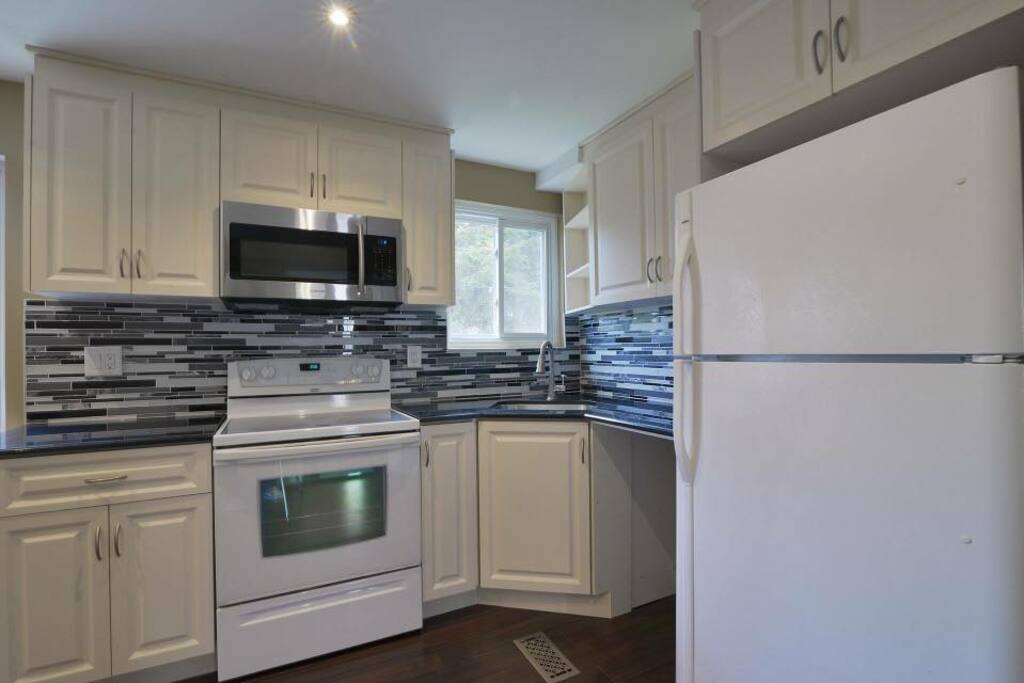 access to full kitchen