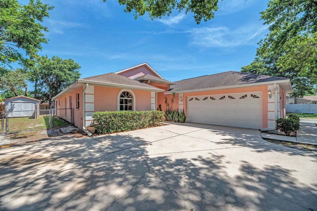 Double Car Garage with Beach Chairs & Umbrellas