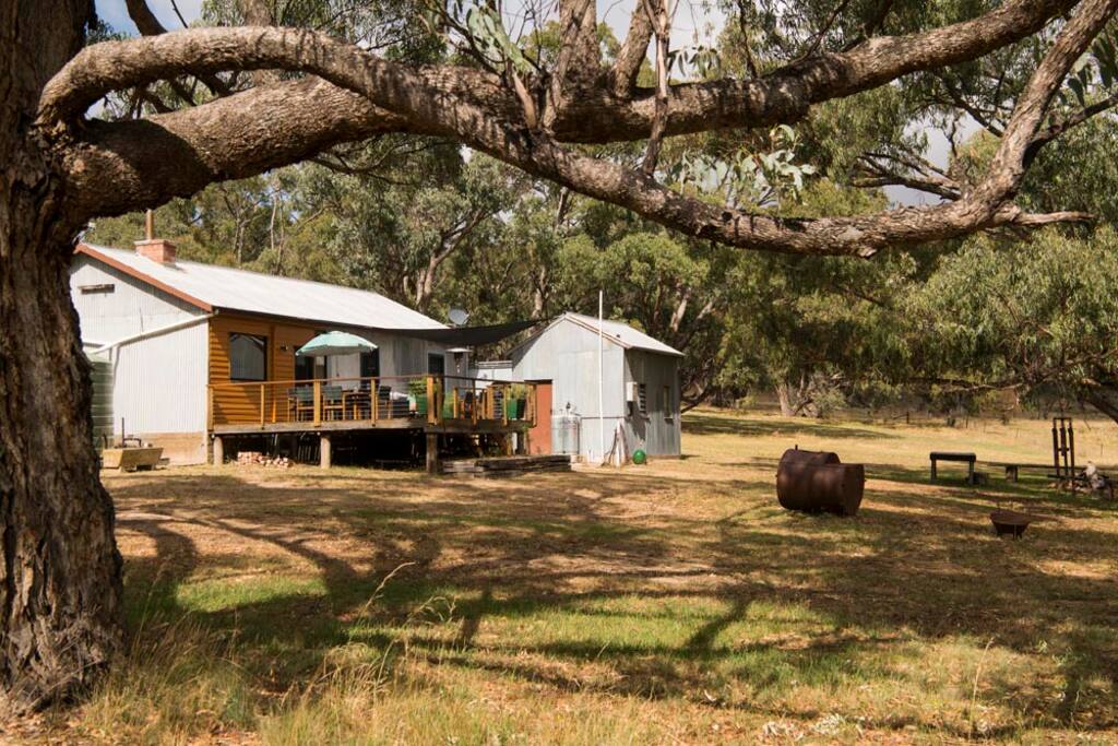 'The Quarters' Snowy Mountains AUS Cottages for Rent in Jindabyne