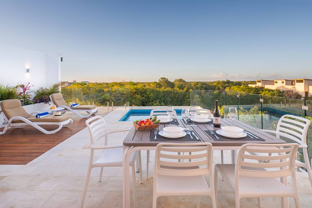 Private roof deck