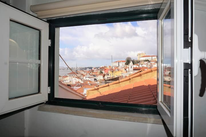 Estevao 3#Alfama-Duplex- Vue Mer#Seltene 4💕 Jahreszeiten💕. - Airbnb