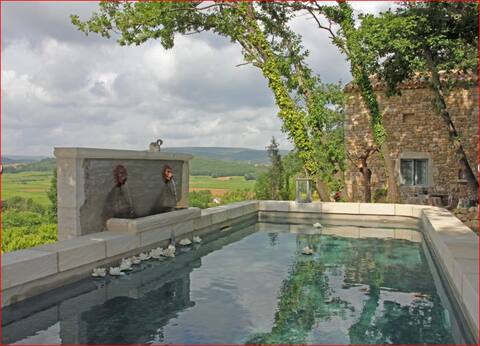 Le Mazet D 'Élodie (Spa & private heated pool!)