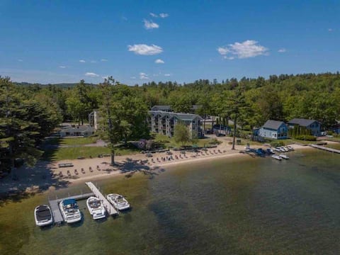 Lake or Ski Condo, close to Gunstock and the Lake