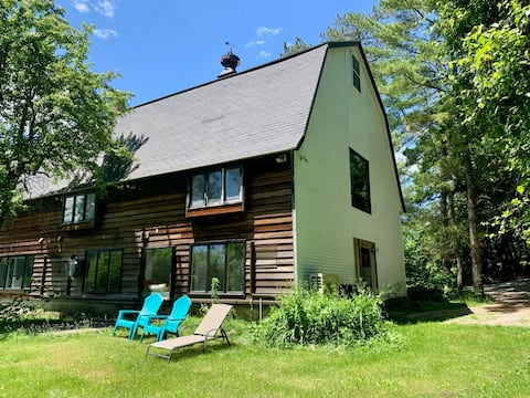 Modern barn in the heart of the Berkshires