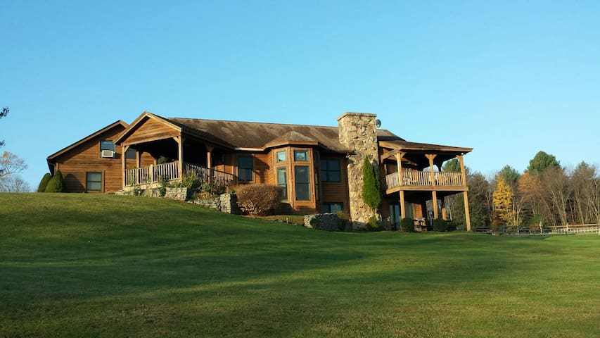 Luxurious B&B near Bethel Woods