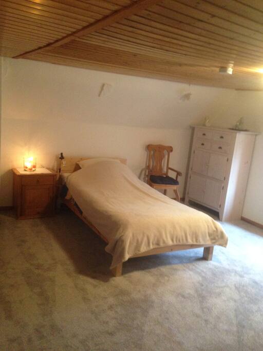 Gästezimmer Einzelbett