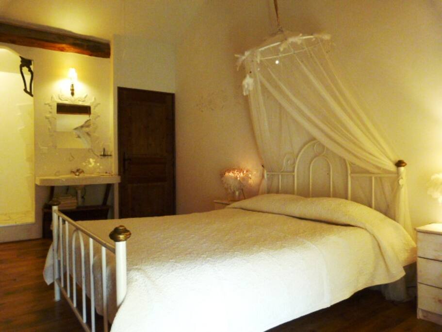 chambre avec douche et WC