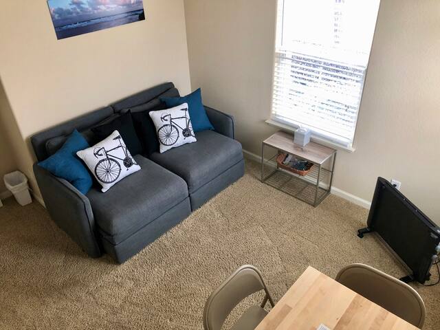 Private suite in south Reno, easy access to Tahoe!