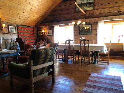 Top performing Airbnb: Nedrebergtunet in Stryn