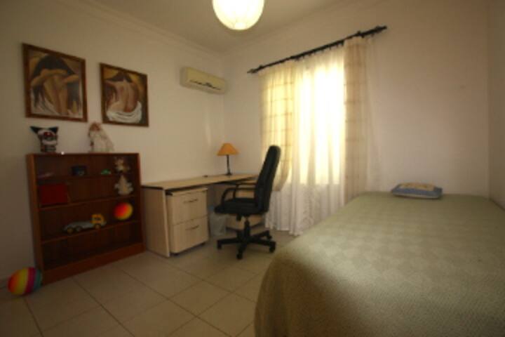 一楼有第二间卧室