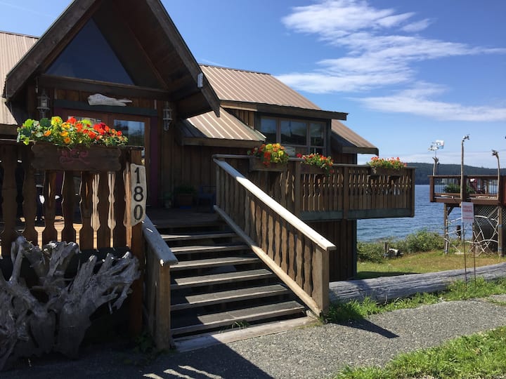 Dockside Sointula Islands for Rent in Sointula, British Columbia