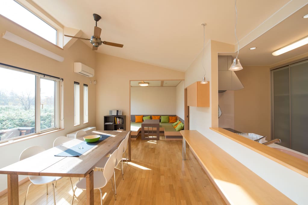 Open plan living, kitchen and tatami room