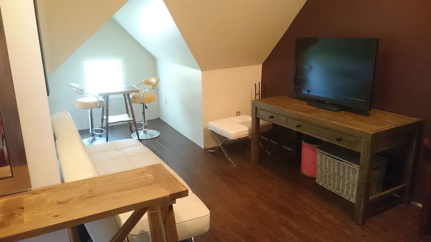 Spacious, furnished loft near downtown Kentville