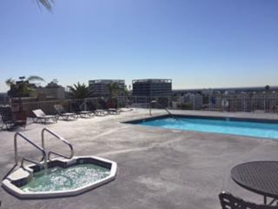 Rooftop pool and jacuzzi with amazing views of Los Angeles