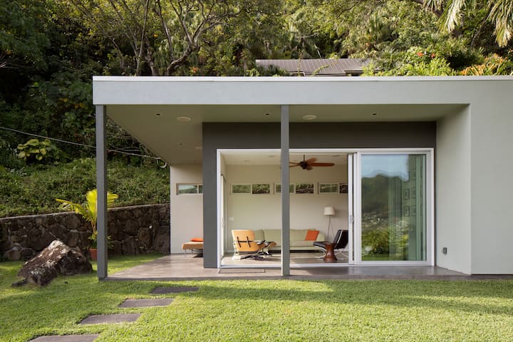 Dwell-Style Mountain Retreat!