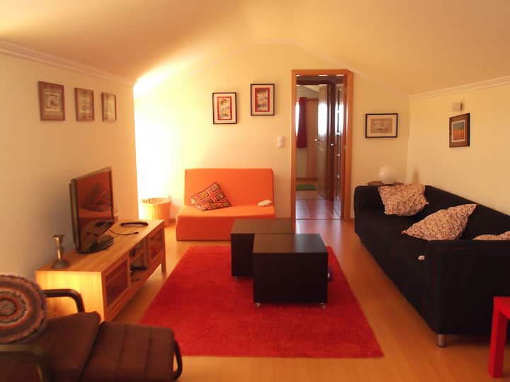 Upstairs living room with satellite TV, books, games, Reader and Dvd's