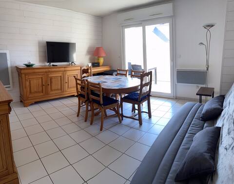 Successful Airbnb property: L'Aéroplage, New Standing Apartment 40 Meters from the Beach in Berck