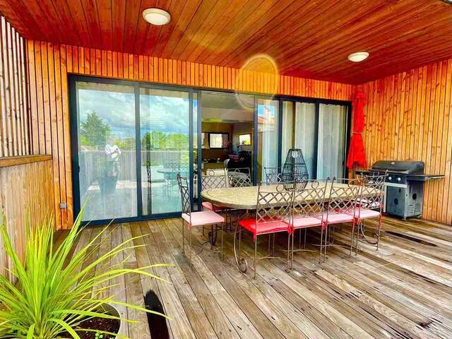 Maison avec piscine à 10 min du centre de Bordeaux gallery image 2