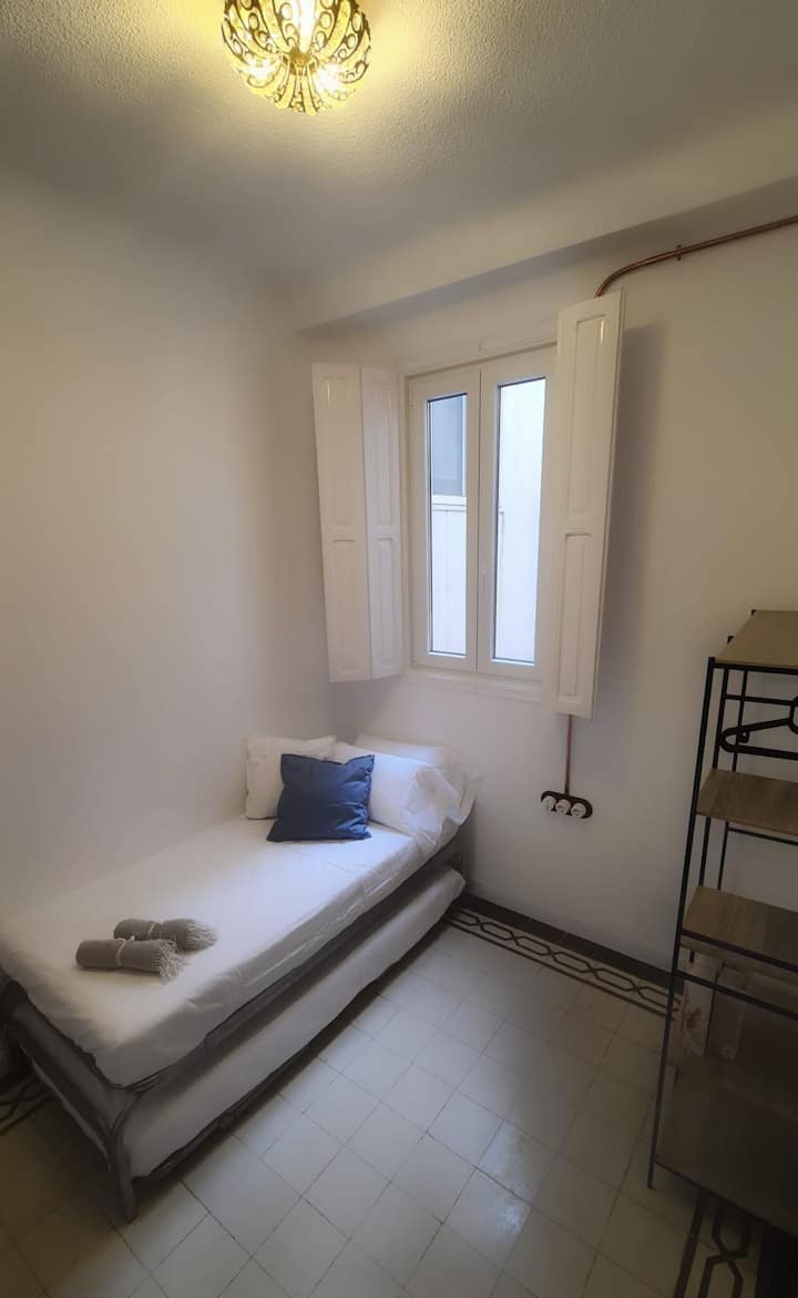 غرفة النوم 1