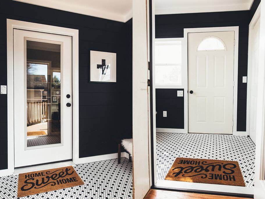 The Mudroom Entrance. Newly renovated in 2017 and includes heated floors for your swimsuit/hats/gloves.