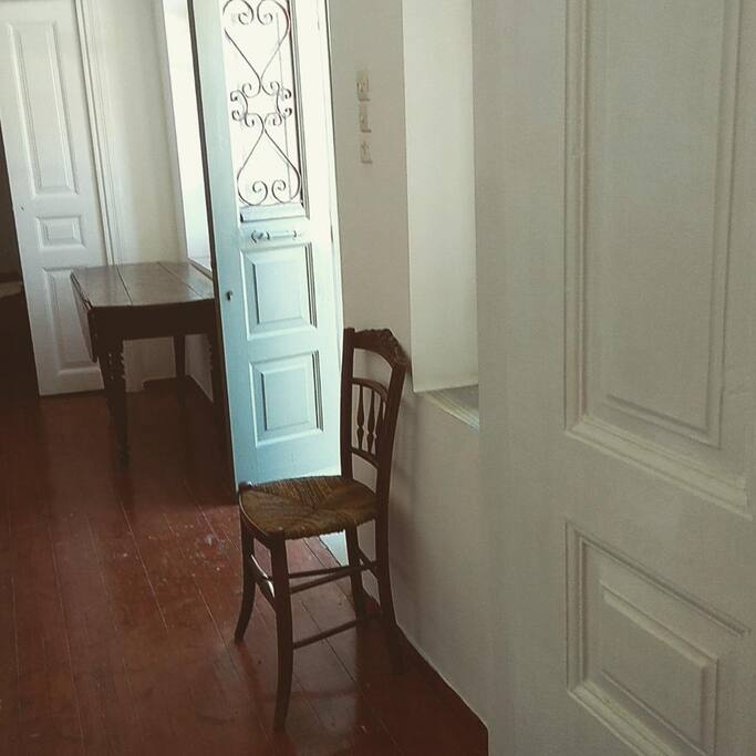 Inside real architecture of Cyclades