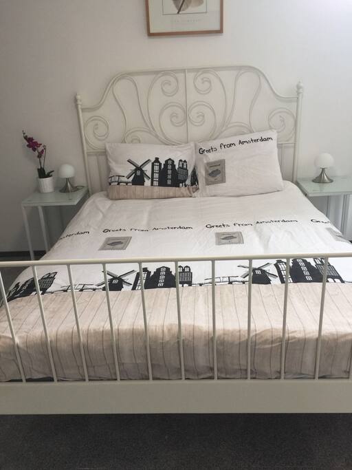 Comfortable queen sized bed
