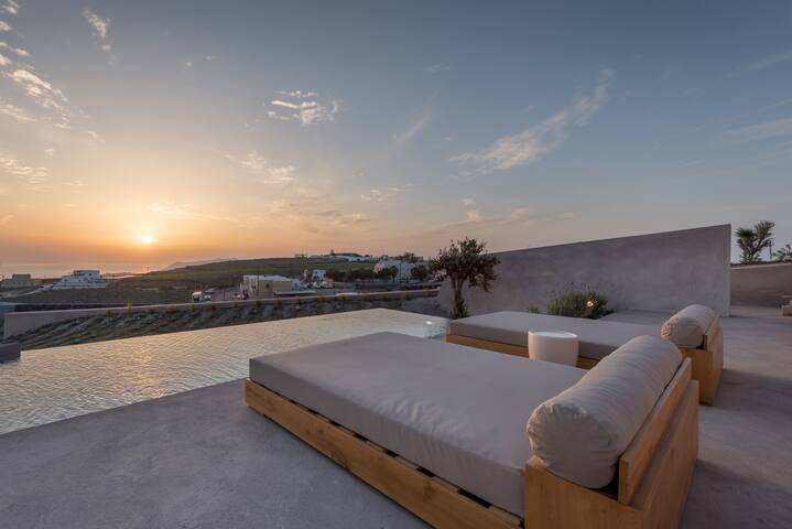 King Albus Villa with Private Pool, Sunset View gallery image 3