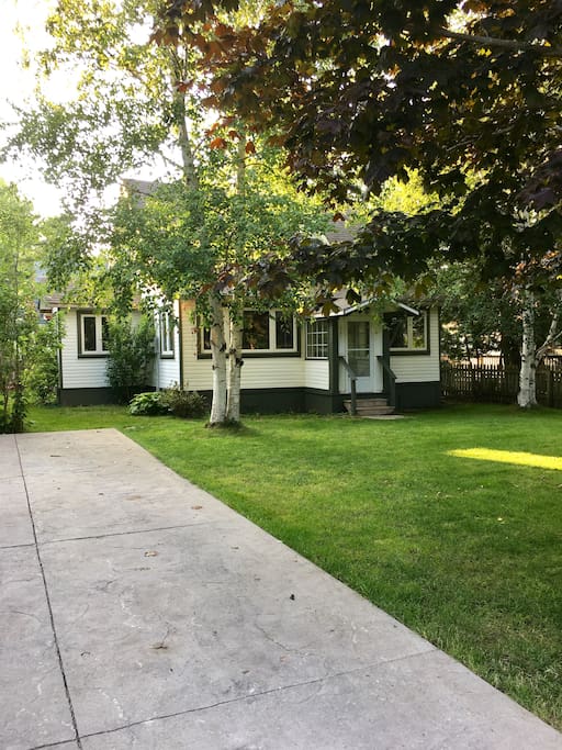 Driveway for 2 cars