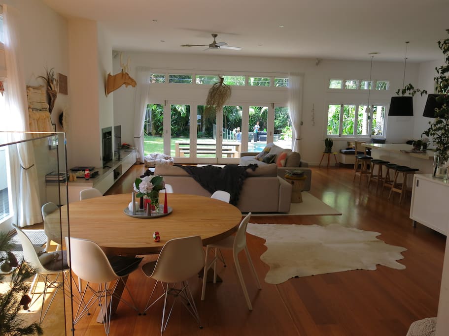 Spacious & relaxing open plan living